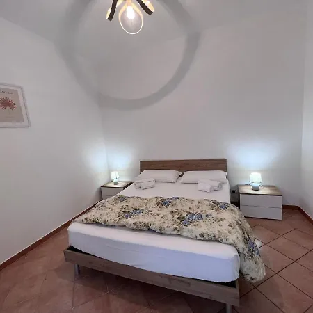 Le Marinare Apartment *